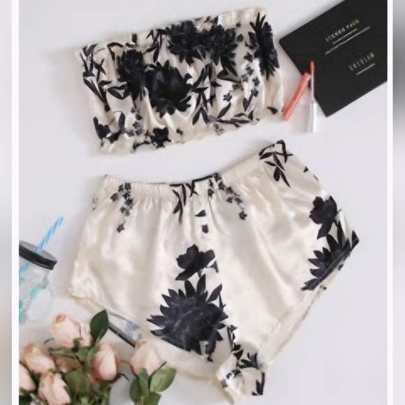 Pajama Set - Picture 1 of 1